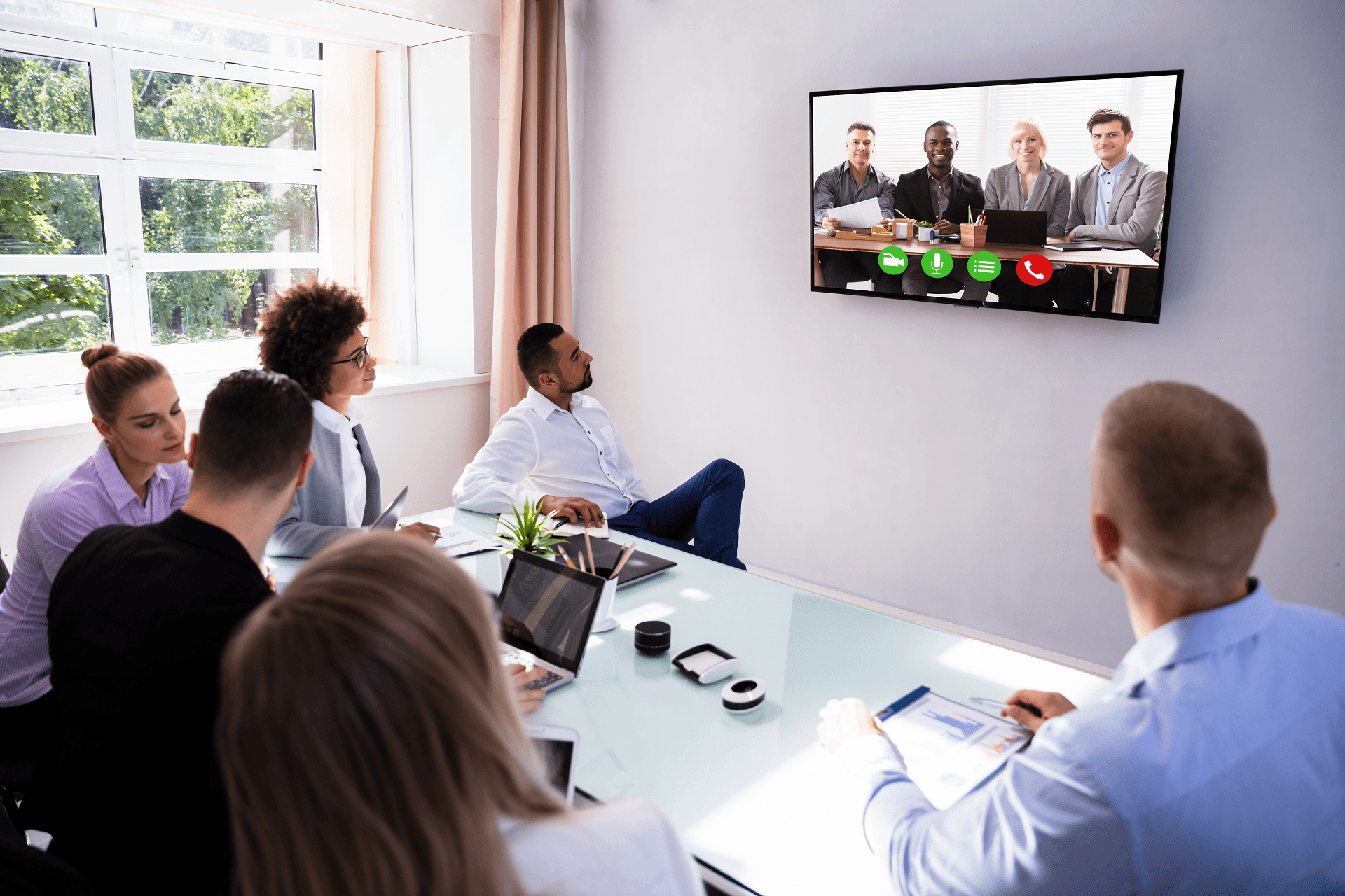 keep remote meetings enaged